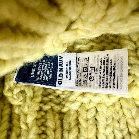 NWT Old Navy Bright Yellow Scarf Glove Hat Set - Picture 8 of 8